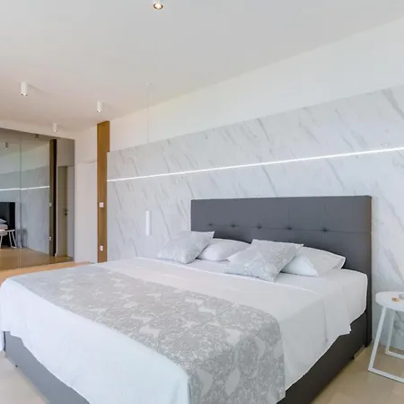 Pax Villa *