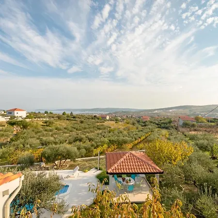 Pax Villa Kaštel Štafilić