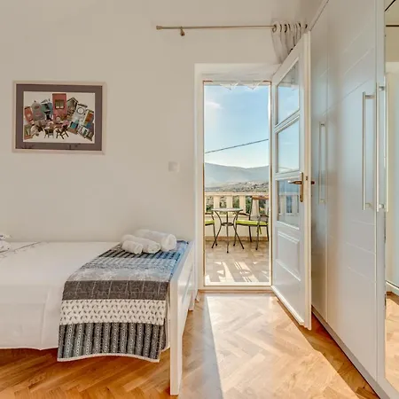 Pax Villa