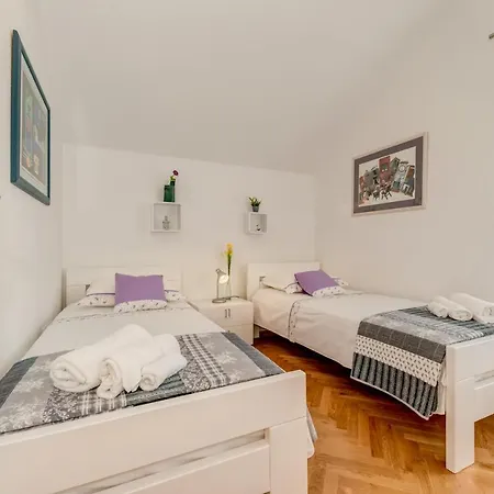 Villa Pax Kaštel Štafilić
