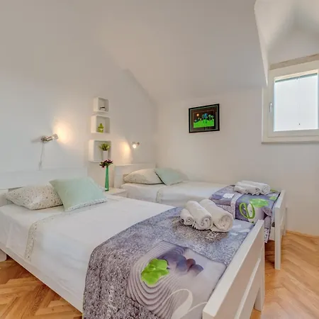 Pax Villa *