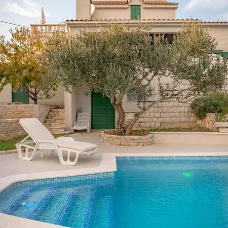 Villa Pax