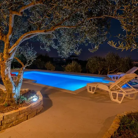 Pax Villa Kaštel Štafilić
